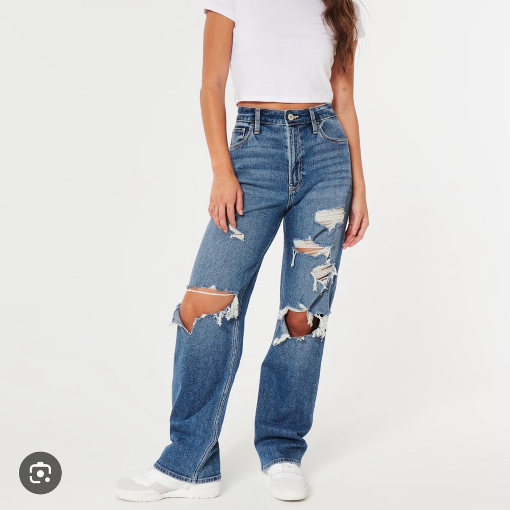 Hollister Ultra High-Rise Dad Jean